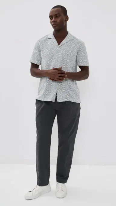 Faherty Oasis Camp Shirt Blue Island Medallion | Thumbnail 5