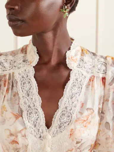 Oscar de la Renta Navette Crystal-embellished Gold-tone Clip Earrings | Thumbnail 2 Oscar de la Renta Navette Crystal-embellished Gold-tone Clip Earrings | Thumbnail 2