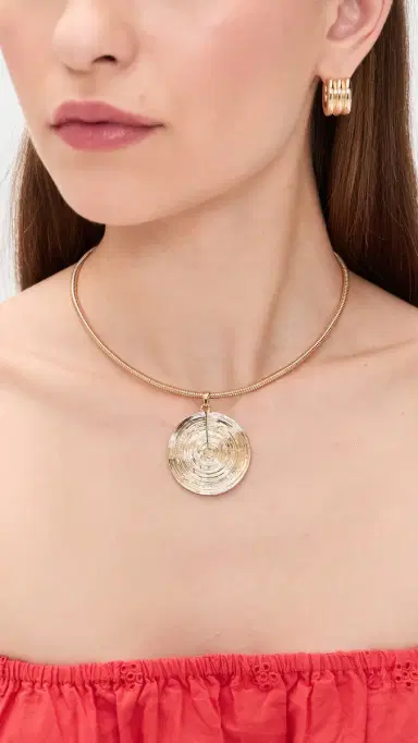 Ettika Statement Swirl Pendant Choker Gold One Size | Thumbnail 3