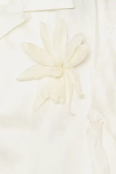 Sanea Sakorn Orchid Brooch Silk Shirt | Thumbnail 5