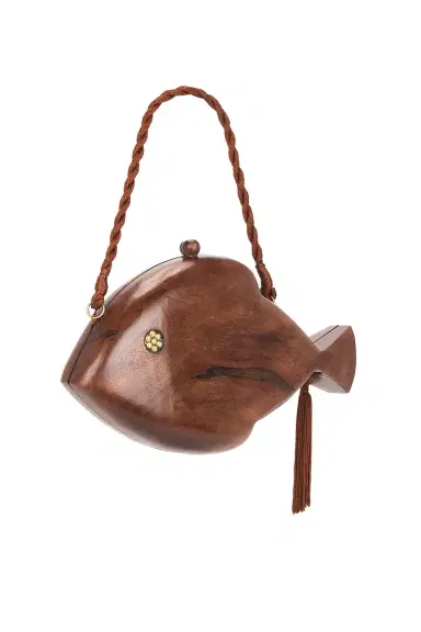 SIMONMILLER Carved Fish Clutch | Thumbnail 4
