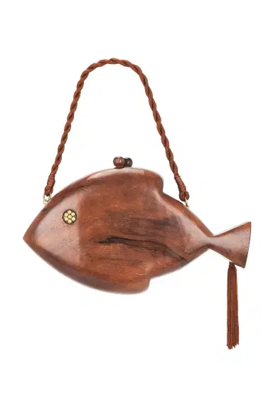 SIMONMILLER Carved Fish Clutch | Thumbnail 1