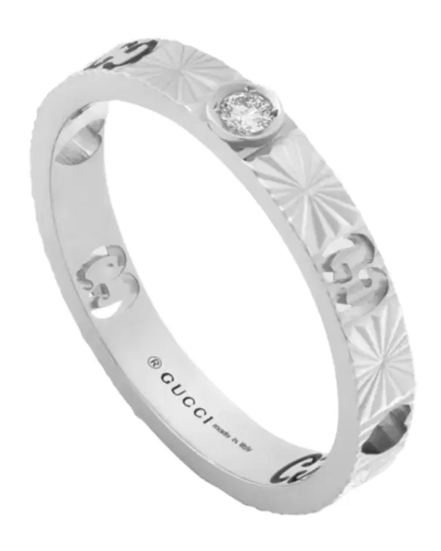 18k White Gold Icon Diamond Heart Ring