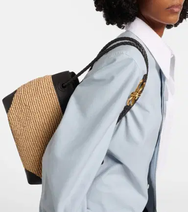 Bottega Veneta Andiamo Small leather and raffia top-handle bag | Thumbnail 6
