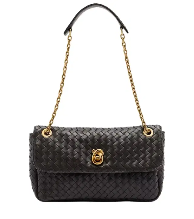 Madison Medium leather shoulder bag