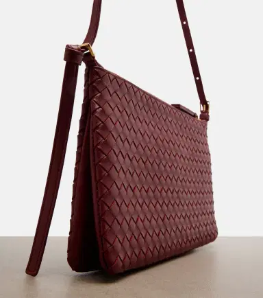 Bottega Veneta Intrecciato leather crossbody bag | Thumbnail 4 Bottega Veneta Intrecciato leather crossbody bag | Thumbnail 4