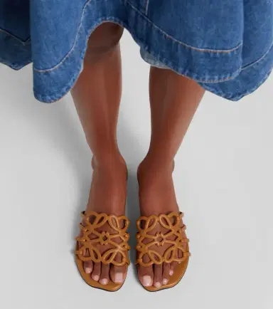 Loewe Paula's Ibiza Petal Anagram leather slides | Thumbnail 5 Loewe Paula's Ibiza Petal Anagram leather slides | Thumbnail 5