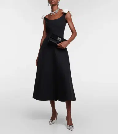 Manolo Blahnik Capri embellished satin clutch | Thumbnail 3 Manolo Blahnik Capri embellished satin clutch | Thumbnail 3