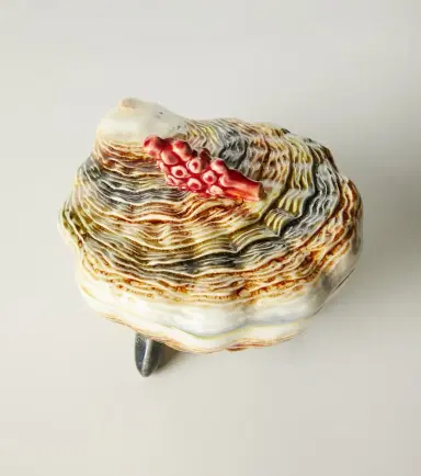 Bordallo Pinheiro Oyster earthenware tureen | Thumbnail 4