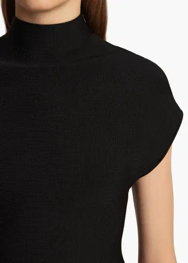Khaite Andra Top In Black | Thumbnail 5