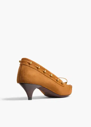 Khaite Milly Pump In Caramel Suede | Thumbnail 4