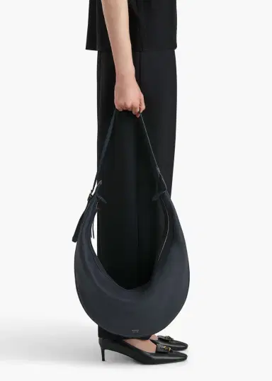 Khaite Augustina Hobo In Midnight Pebbled Leather | Thumbnail 5