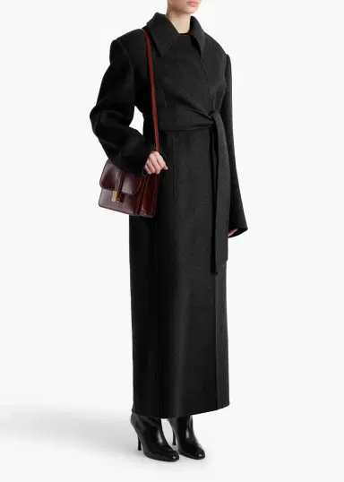 Khaite Lea Coat In Black | Thumbnail 2