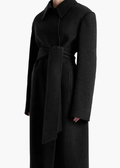 Khaite Lea Coat In Black | Thumbnail 5