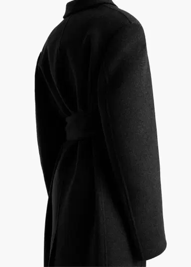 Khaite Lea Coat In Black | Thumbnail 6