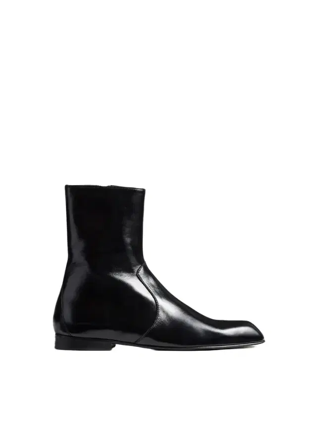 Khaite Colt Ankle Boot In Black Glazed Leather