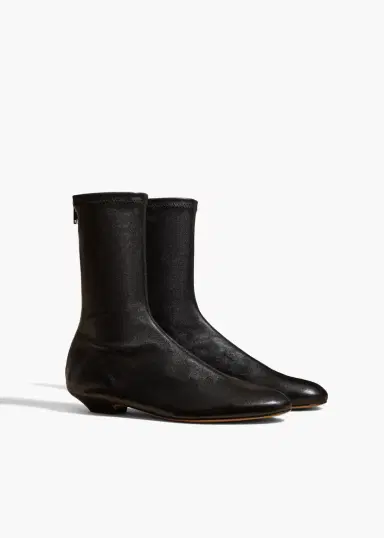 Khaite Apollo Flat Ankle Boot In Black Leather | Thumbnail 2