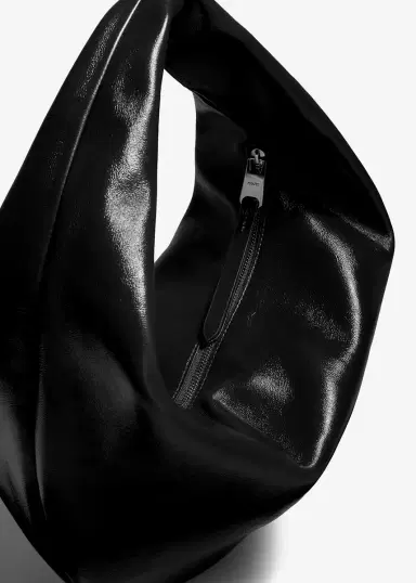 Khaite Medium Olivia Hobo In Black Crackle Patent Leather | Thumbnail 4
