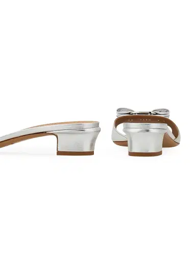 Ferragamo Women's Vanilla 25MM Vara-Bow Leather Sandals - Silver Fondo Bianco | Thumbnail 5