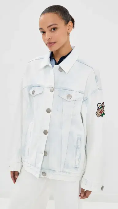 Marc Jacobs Oversized Denim Trucker Jacket Light Wash L | Thumbnail 2 Marc Jacobs Oversized Denim Trucker Jacket Light Wash L | Thumbnail 2