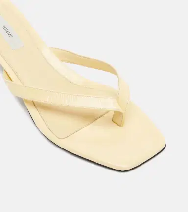 TOTEME Leather thong sandals | Thumbnail 2