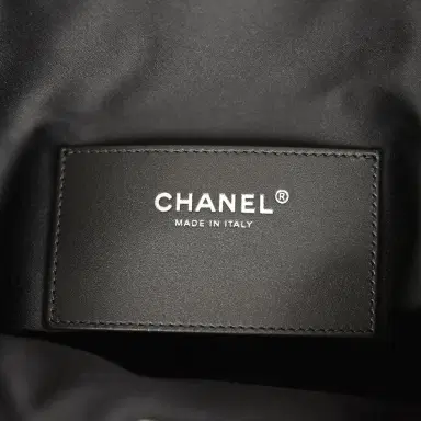 Chanel Chanel Medium 25 Hobo Bag Black Shiny Crumpled Calfskin Mixed Silver Hardware | Thumbnail 10 Chanel Chanel Medium 25 Hobo Bag Black Shiny Crumpled Calfskin Mixed Silver Hardware | Thumbnail 10