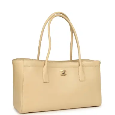 Chanel Chanel Small Cerf Shopping Bag Beige Calfskin Gold Hardware | Thumbnail 2 Chanel Chanel Small Cerf Shopping Bag Beige Calfskin Gold Hardware | Thumbnail 2