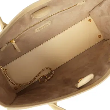 Chanel Chanel Small Cerf Shopping Bag Beige Calfskin Gold Hardware | Thumbnail 7 Chanel Chanel Small Cerf Shopping Bag Beige Calfskin Gold Hardware | Thumbnail 7