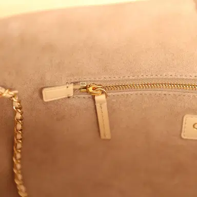 Chanel Chanel Small Cerf Shopping Bag Beige Calfskin Gold Hardware | Thumbnail 9 Chanel Chanel Small Cerf Shopping Bag Beige Calfskin Gold Hardware | Thumbnail 9
