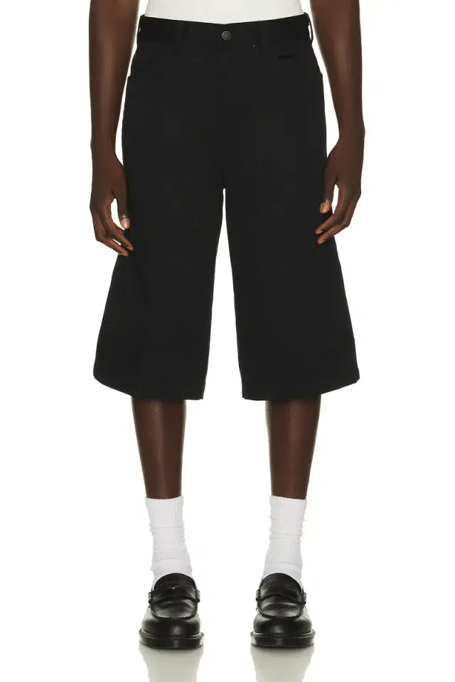 17 Twill Shorts
