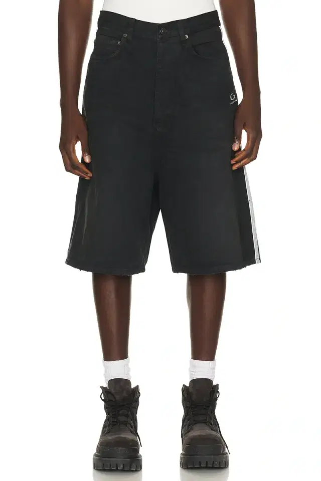 Piping Shorts