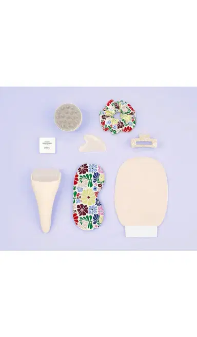 Pinch Provisions Super Spa Set | Thumbnail 2