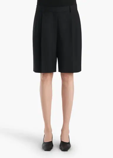 Khaite Auggie Short In Black Wool | Thumbnail 3 Khaite Auggie Short In Black Wool | Thumbnail 3