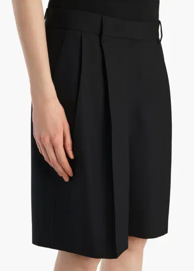 Khaite Auggie Short In Black Wool | Thumbnail 5 Khaite Auggie Short In Black Wool | Thumbnail 5