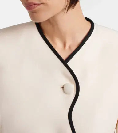Valentino Crepe Couture scalloped jacket | Thumbnail 3 Valentino Crepe Couture scalloped jacket | Thumbnail 3