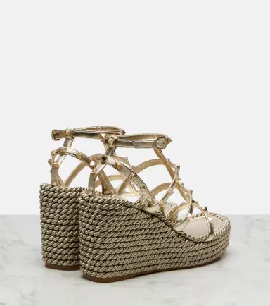 Valentino Garavani Rockstud Torchon leather wedge espadrilles | Thumbnail 4
