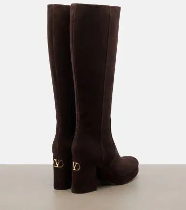 Valentino Garavani Fawcette VLogo suede knee-high boots | Thumbnail 2 Valentino Garavani Fawcette VLogo suede knee-high boots | Thumbnail 2