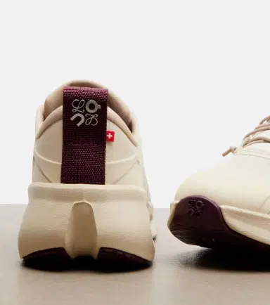 Loewe x On Cloudsolo running shoes | Thumbnail 2 Loewe x On Cloudsolo running shoes | Thumbnail 2