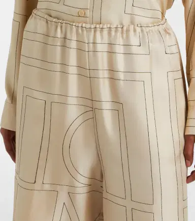 TOTEME Embroidered silk satin Bermuda shorts | Thumbnail 3 TOTEME Embroidered silk satin Bermuda shorts | Thumbnail 3