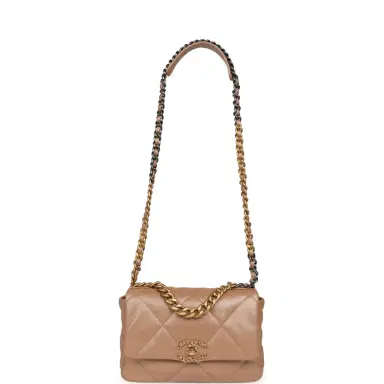 Chanel Chanel Medium 19 Flap Bag Pearly Beige Shiny Lambskin Mixed Metal Hardware | Thumbnail 7 Chanel Chanel Medium 19 Flap Bag Pearly Beige Shiny Lambskin Mixed Metal Hardware | Thumbnail 7