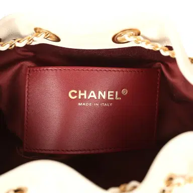 Chanel Chanel Mini 25 Hobo Bag White Caviar Antique Gold Hardware | Thumbnail 9 Chanel Chanel Mini 25 Hobo Bag White Caviar Antique Gold Hardware | Thumbnail 9