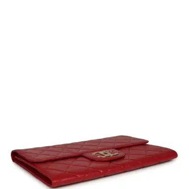 Chanel Chanel XXL CC Clutch Red Shiny Crumpled Calfskin Gold Hardware | Thumbnail 3 Chanel Chanel XXL CC Clutch Red Shiny Crumpled Calfskin Gold Hardware | Thumbnail 3