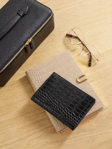Smythson Mara Croc-effect Leather Passport Holder | Thumbnail 2 Smythson Mara Croc-effect Leather Passport Holder | Thumbnail 2