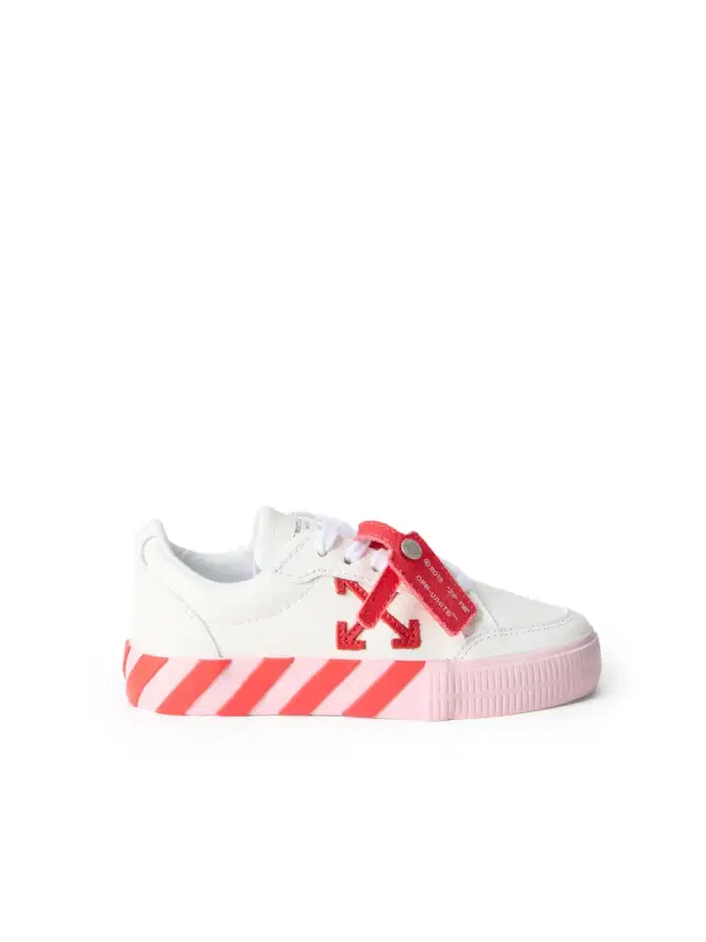 Off-White Vulcanized Low Sneakers