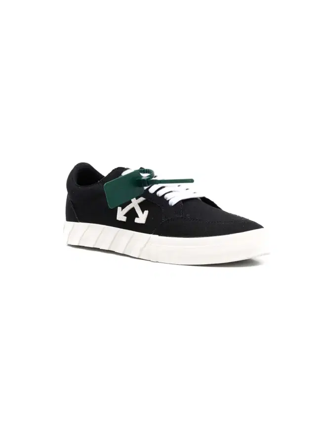 Off-White Low Vulcanized Canvas Sneakers