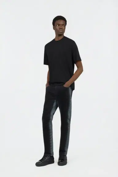 Roberto Cavalli Black T-shirt with embroidered logo | Thumbnail 6 Roberto Cavalli Black T-shirt with embroidered logo | Thumbnail 6