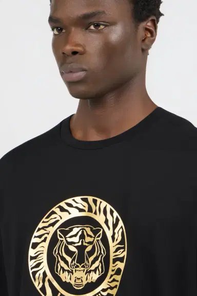 Roberto Cavalli Black T-Shirt With Logo | Thumbnail 4 Roberto Cavalli Black T-Shirt With Logo | Thumbnail 4