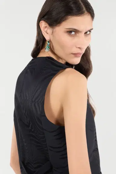Roberto Cavalli Vest With Solid-Color Tiger Skin Design | Thumbnail 6