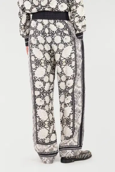 Roberto Cavalli Pants With Floral Print | Thumbnail 3