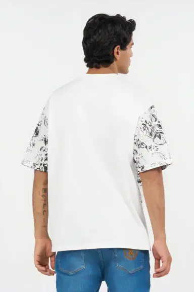 Roberto Cavalli White T-shirt with Ornamental Design | Thumbnail 3 Roberto Cavalli White T-shirt with Ornamental Design | Thumbnail 3
